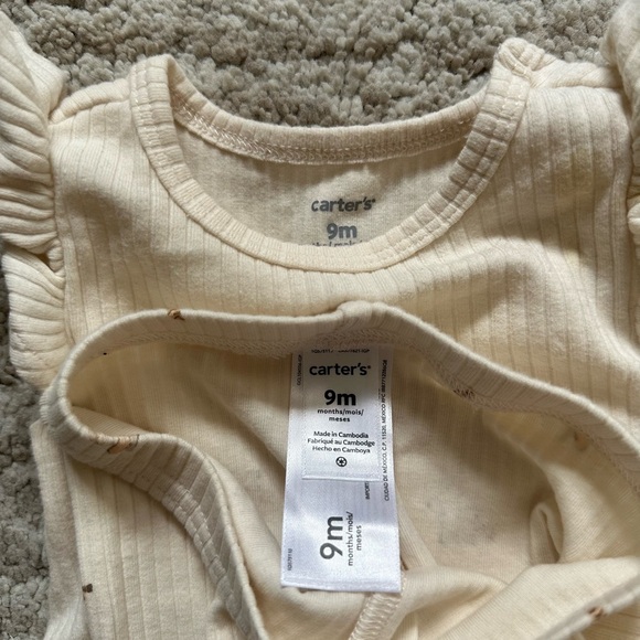 Carter’s 9m 2pc ribbed lace set, bunny rabbit - Picture 3 of 3